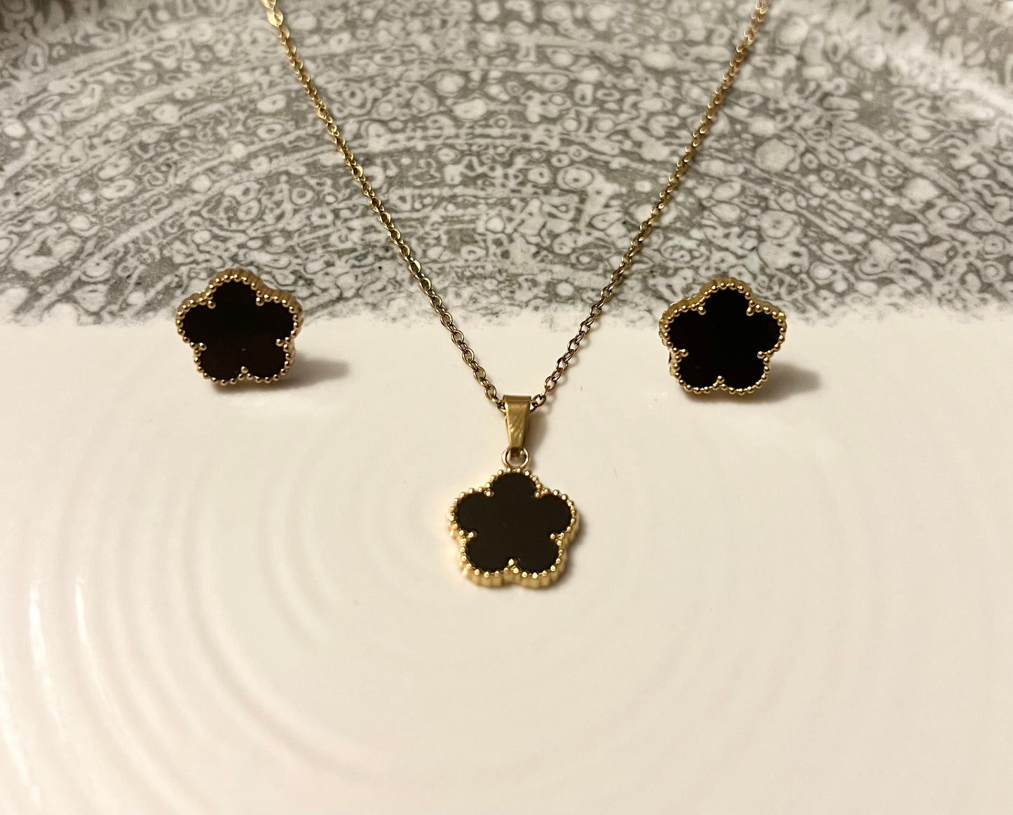 Parure trèfle noir